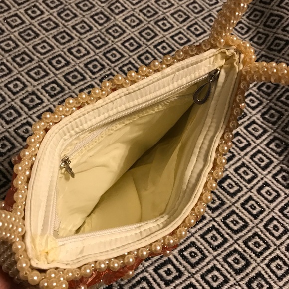 Exclusive Handmade Pearl Handbag - Picture 6 of 6